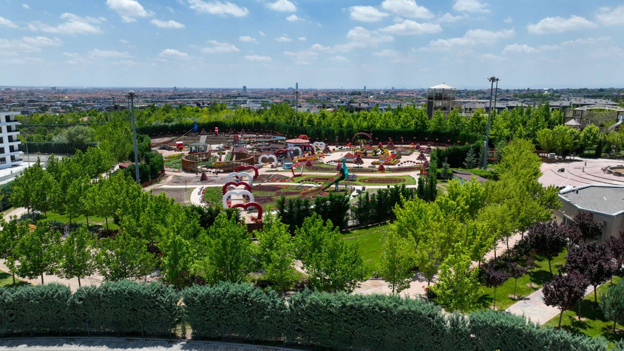 Konya’da renk ve koku şöleni başlıyor! Selçuklu Çiçek Bahçesi açılıyor 10
